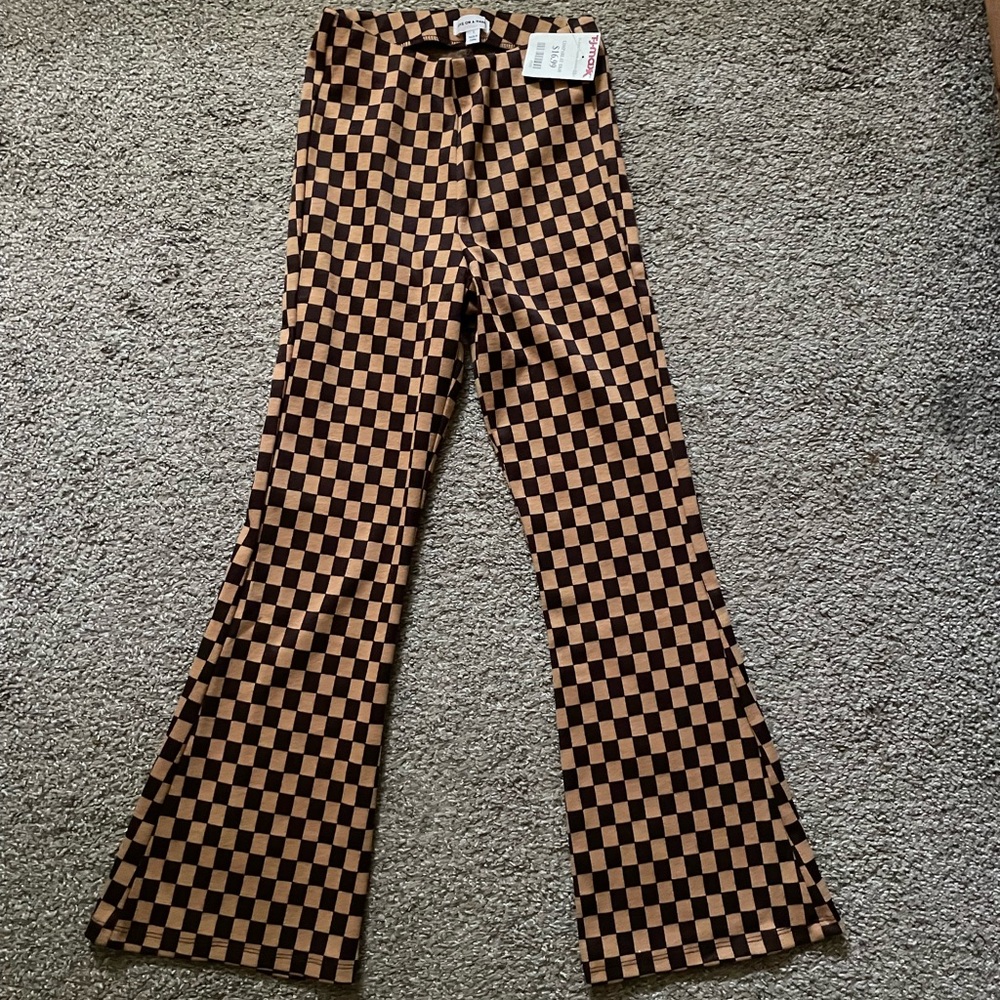 Brown and tan checkered flare leggings TjMaxx - Love on a Hanger, Size 1